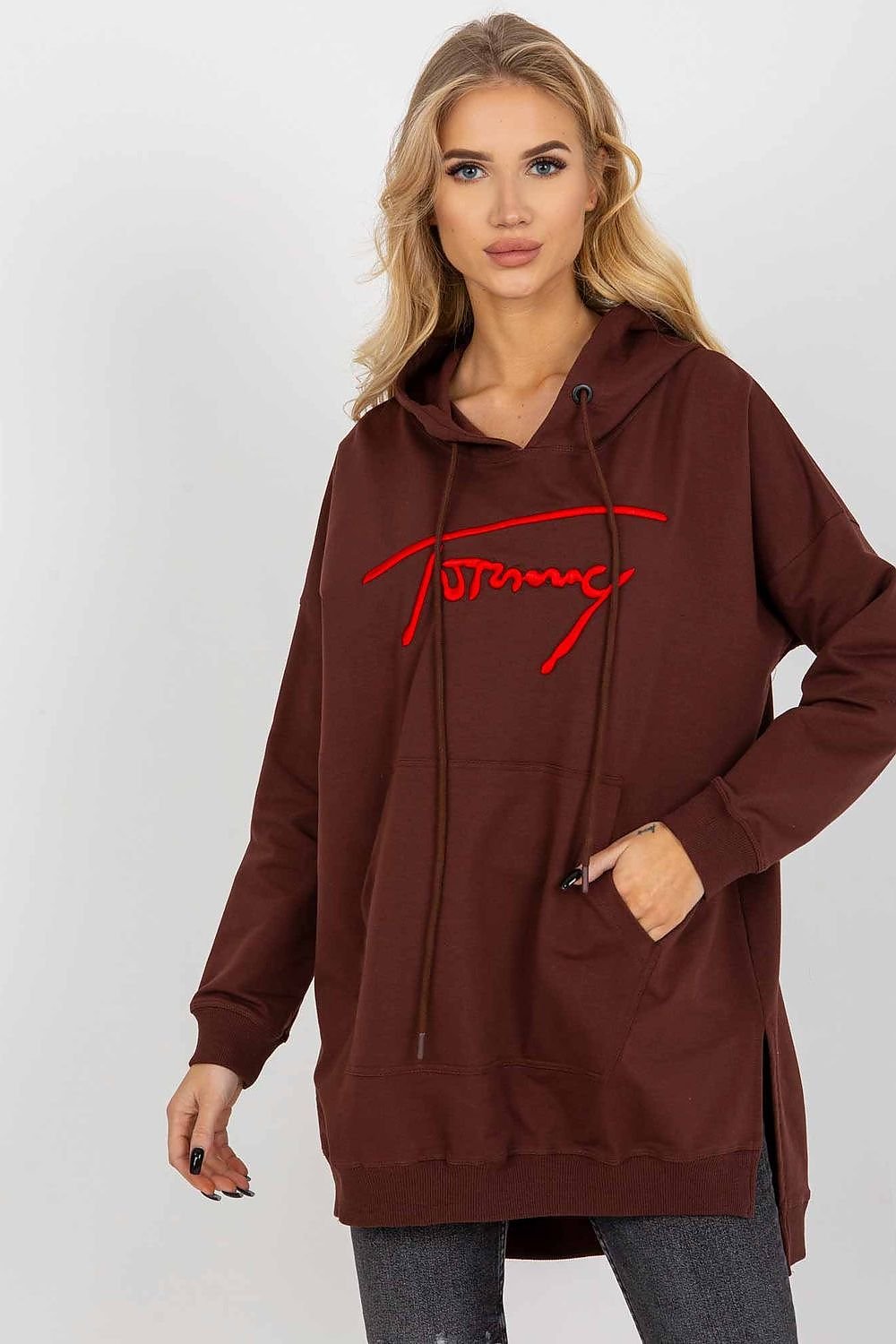 Sweatshirt model 206015